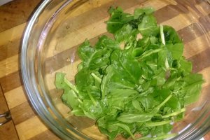 Salata cu spanac, portocale si fistic