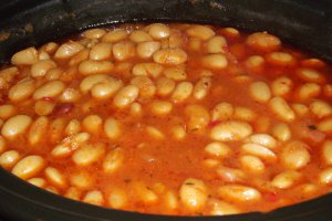 Fasole scazuta, de post, preparata la slow cooker Crock-Pot