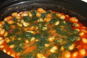 Fasole scazuta, de post, preparata la slow cooker Crock-Pot
