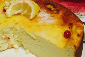 Cheesecake cu lamaie delicios