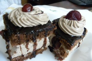 Prajitura cu crema cu mascarpone si visine