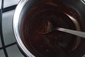 Prajitura cu mascarpone si sos de fructe de padure