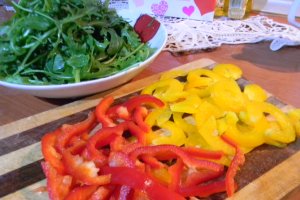 Salata de rucola cu salau pane