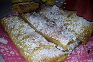 Strudel cu mere