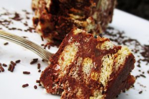 Tort de biscuiti