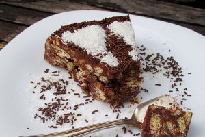 Tort de biscuiti
