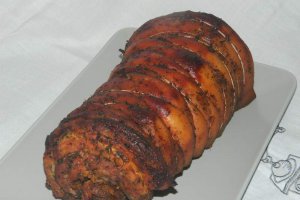Rulada imbunatatita din piept de porc