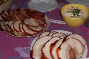 Rulada imbunatatita din piept de porc