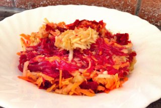 Salata de sfecla cu mar si morcov