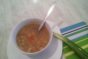 Ciorba de fasole acrita cu corcoduse