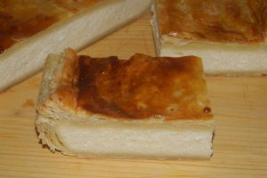 Placinta cu telemea de oaie