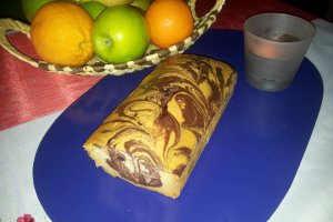 Chec din albusuri cu cacao si pepite de ciocolata