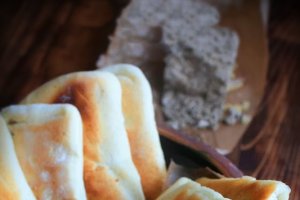 Placinte cu halva si paste...de post