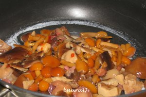 Paste cu ciuperci si pesto