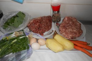 Chiftelute cu de toate, la cuptor