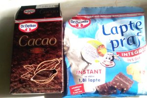 Tigara comestibila si ceasca de cafea