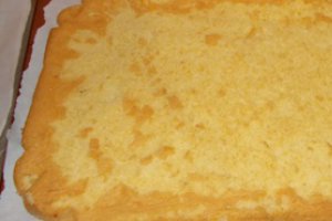 Prajitura cu crema de vanilie si ananas