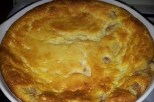 Prajitura cu crema de branza si pere
