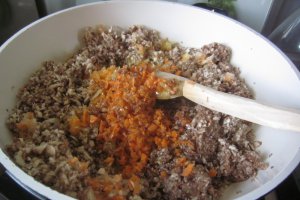 Ardei umpluti cu orez, ciuperci si nuca, la slow cooker Crock-Pot