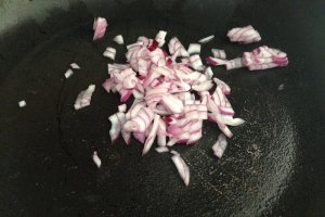 Zucchini tondi ripieni di tonno (Dovlecei rotunzi umpluti cu ton)