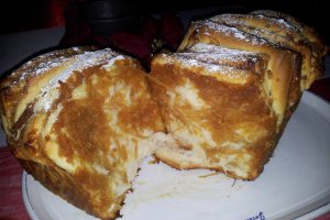 Cozonac evantai cu mere