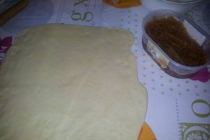 Cozonac evantai cu mere