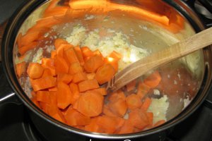 Supa-crema de morcovi si dovleac cu marar