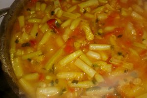 Tocanita de fasole galbena