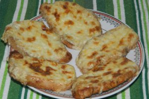Cotlet de porc cu cascaval