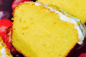 Chec delicios cu lamaie si glazura fina