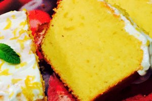 Chec delicios cu lamaie si glazura fina