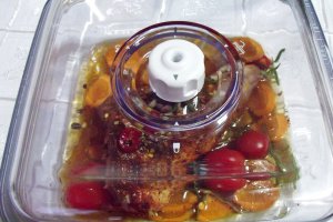 Pulpa de miel la cuptor, cu legume caramelizate pregatita cu aparatul de marinat FoodSaver