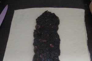 Placinta impletita cu gem de prune si nuci