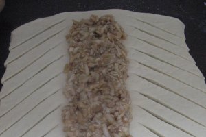 Placinta impletita cu gem de prune si nuci