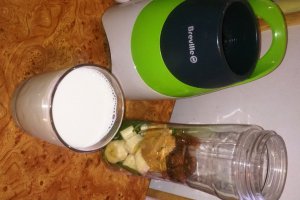 Smoothie cu spanac si banane