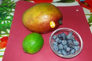 Spuma de vanilie cu mango