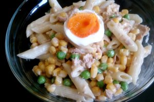 Salata de penne cu ton