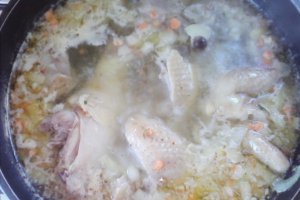 Pilaf cu aripioare de pui