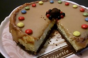 Cheesecake (copt) cu vanilie si caramel
