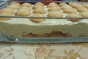 Desert rapid cu banane si crema de vanilie