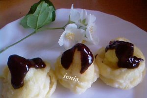 Choux à la crème de citron