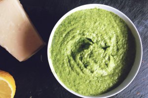 Gnocchi din dovleac copt cu unt brun si pesto de rucola 