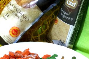 Pulpe de pui cu legume si morcov caramelizat