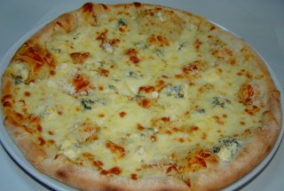 Pizza Quattro Formaggi