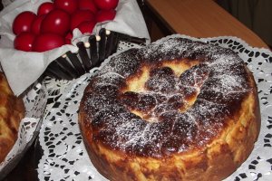 Pasca cu branza de vaci si stafide
