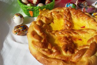 Pasca cu branza sarata