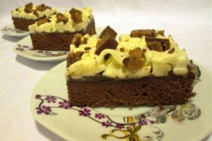 Brownie cu mascarpone si caramel