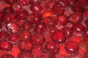 Desert prajitura cu branza si jeleu de visine
