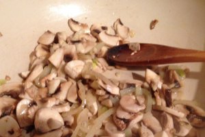 Ciuperci cu zucchini cu unt