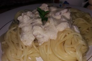 Spaghetti cu sos de ciuperci